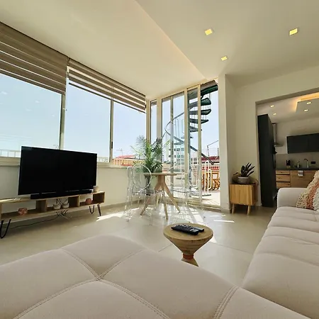 Amazing Modern Penthouse With Stunning View Pozzuoli